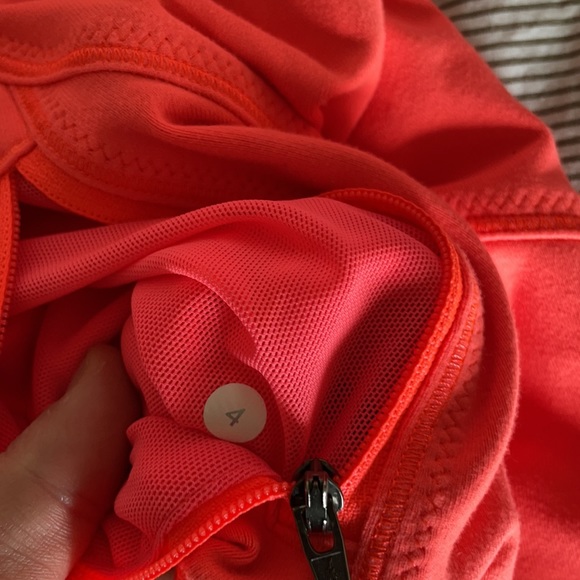 Lululemon sweater - Picture 4 of 6